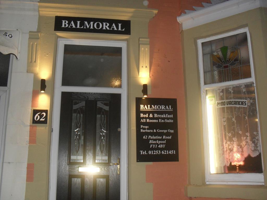 Balmoral Guest House Blackpool Bagian luar foto